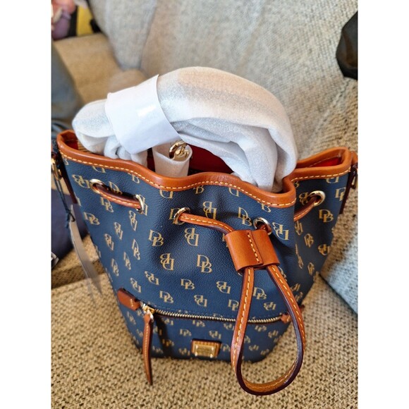 Dooney‎ Bourke Gretta SMALL Drawstring Logo Bucket  NAVY NWT - Picture 16 of 16